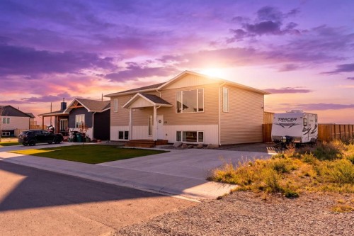 158 9 Street  Fort Macleod, AB T0L 0Z0