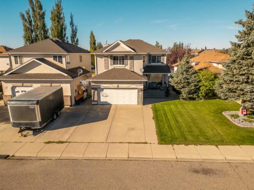 27 Fairmont Garden Road SOUTH Lethbridge, AB T1K 7L2