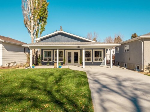 2220 23 Avenue  Coaldale, AB T1M 1H7
