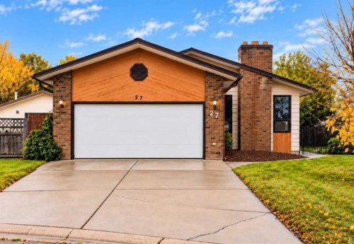 27 Beaverrun Place NORTH Lethbridge, AB T1H 5Y6