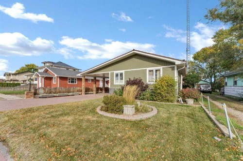 126 8 Avenue EAST Bow Island, AB T0K 0G0