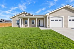 608 10 Avenue WESTBarnwell, AB T0K 0B0