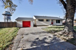 220 23 Street SOUTHLethbridge, AB T1J 3M6