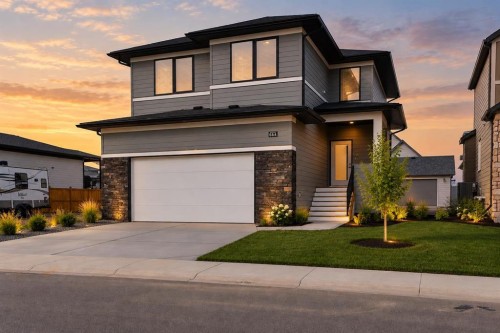 664 Devonia Road WEST Lethbridge, AB T1J 5W3