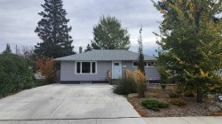 517 3 Street SOUTHVulcan, AB T0L 2B0