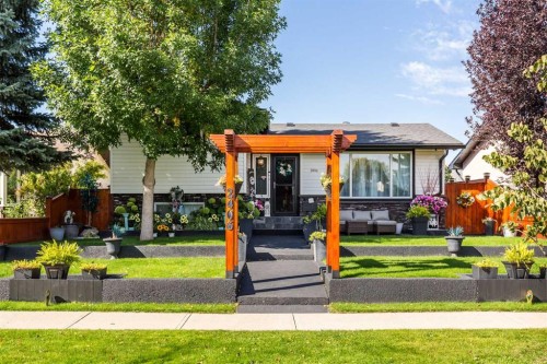 2406 18 Street NORTH Lethbridge, AB T1H 4P9