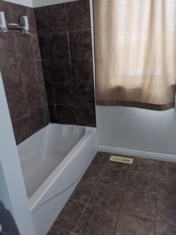 301 1St Se, Falher, AB - Indoor Photo Showing Bathroom