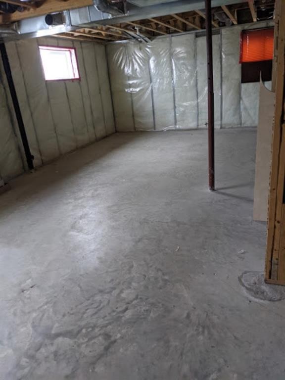 301 1St Se, Falher, AB - Indoor Photo Showing Basement