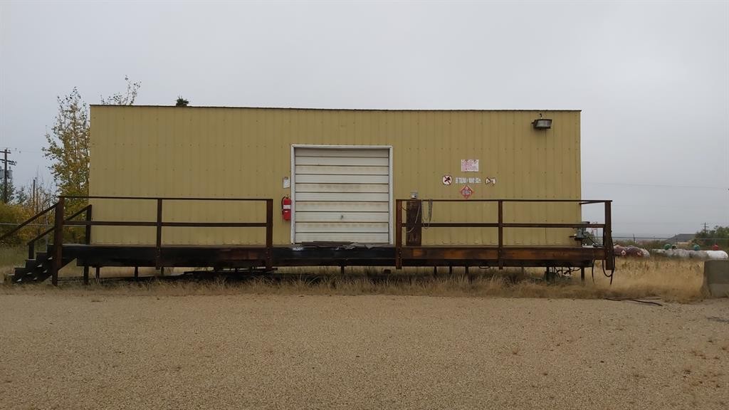 4810 & 4812 37 Avenue, Valleyview, AB