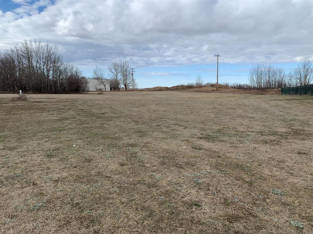 4825 47 Avenue, Berwyn, AB