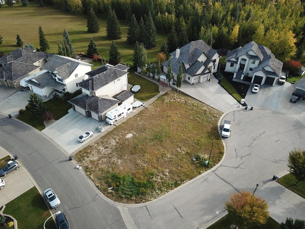 9201 46A Avenue, Wedgewood, AB