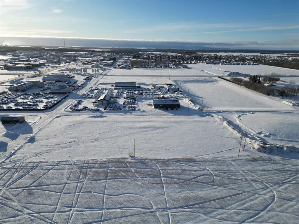 10122 113 Ave, La Crete, AB