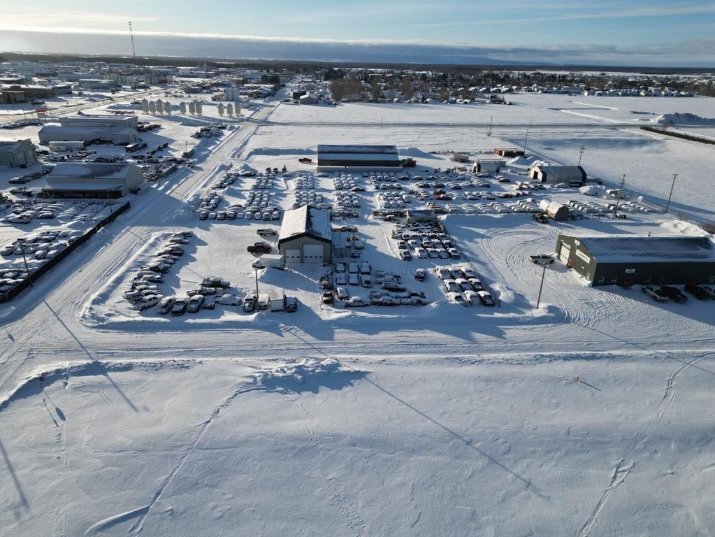 10122 113 Ave, La Crete, AB