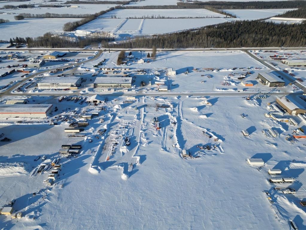 9402 102 Ave, La Crete, AB