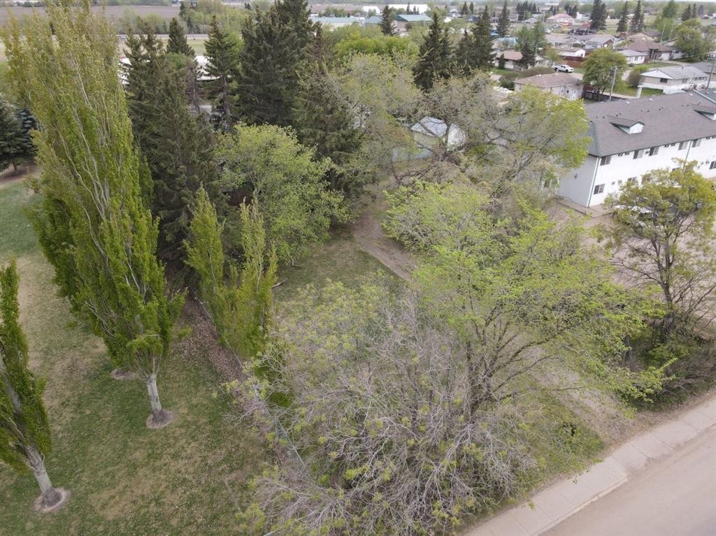 4633 53 Avenue, High Prairie, AB