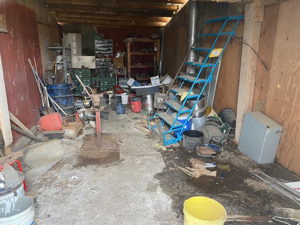 790006 Rge Rd 255, Rural Birch Hills County, AB - Indoor