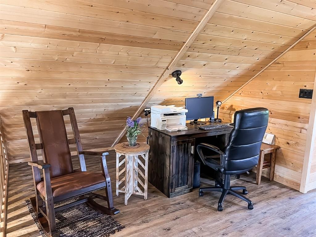20133 Twp Rd 832, St. Isidore, AB - Indoor Photo Showing Office