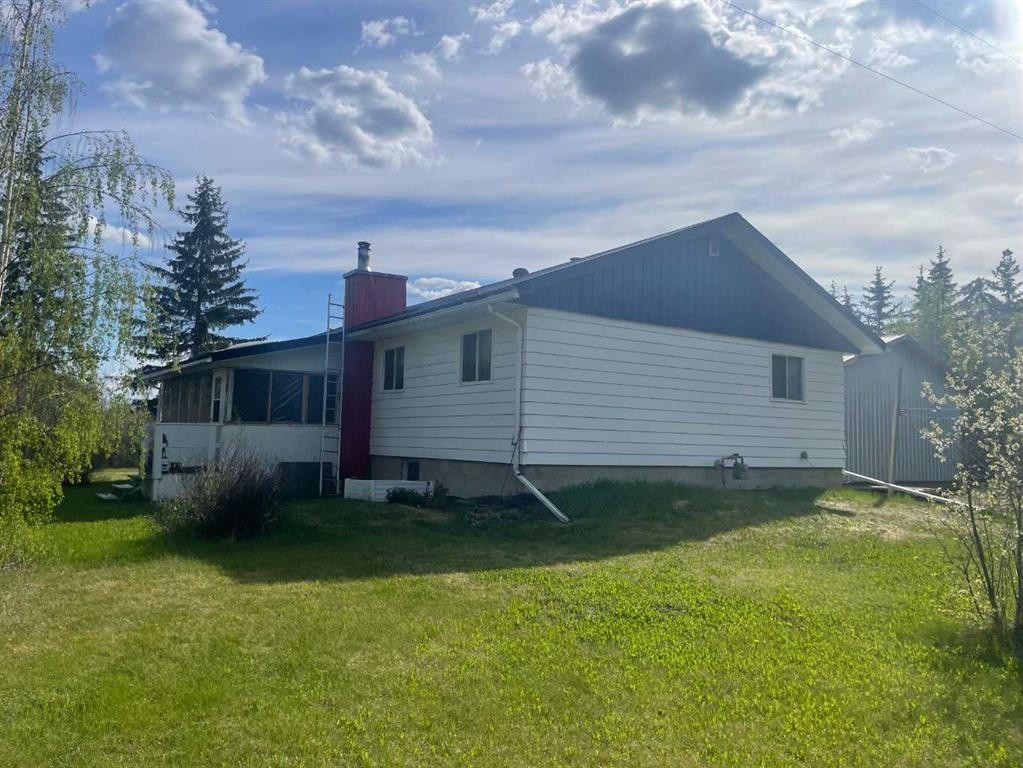 842048 Rge Rd 51, Rural Clear Hills County, AB - Outdoor