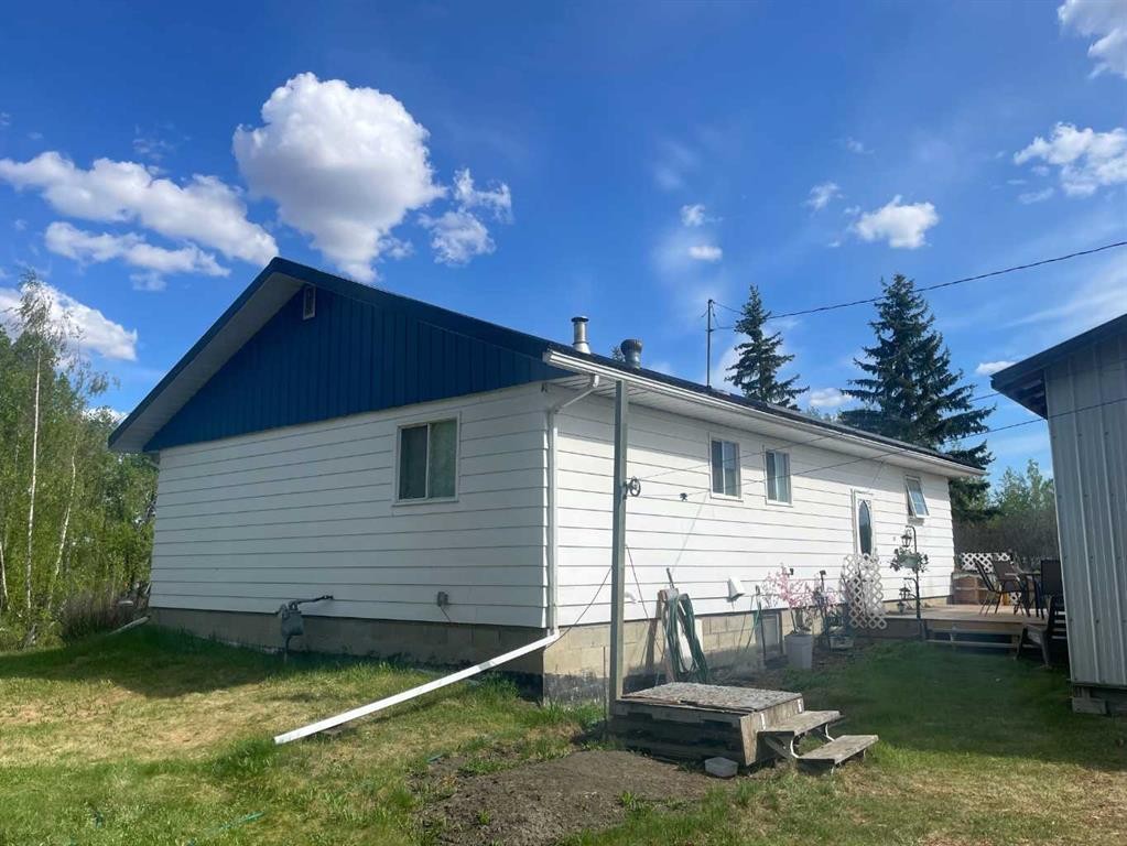 842048 Rge Rd 51, Rural Clear Hills County, AB - Outdoor