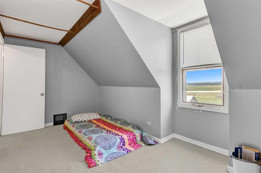 1111 7Th Avenue, Beaverlodge, AB - Indoor Photo Showing Bedroom