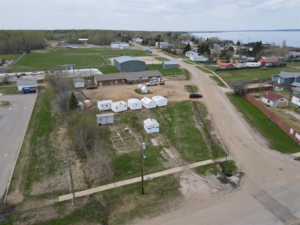 14 Lakeview Drive, Joussard, AB