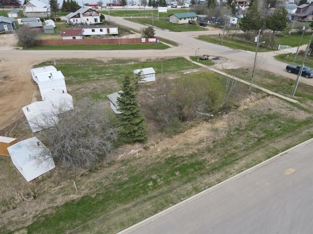 14 Lakeview Drive, Joussard, AB