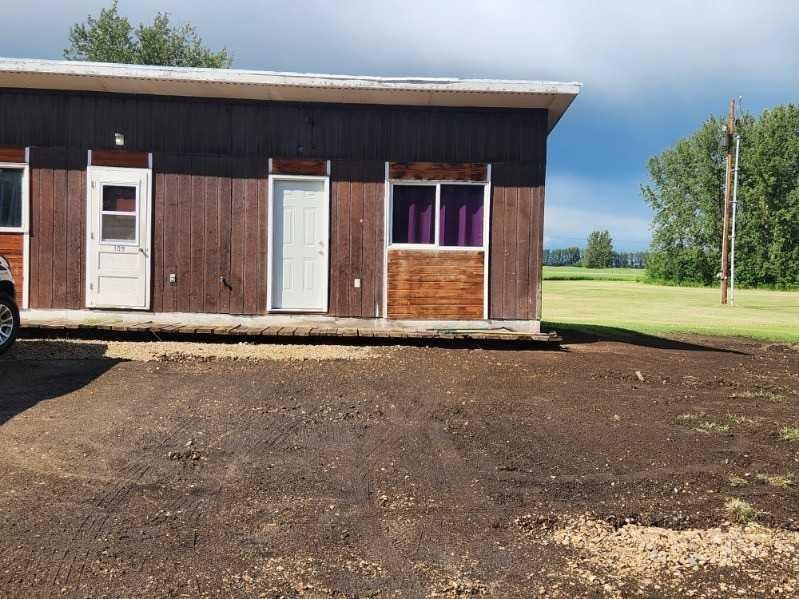 1-8-1504 Railway Avenue, Rural Big Lakes County, AB - Outdoor
