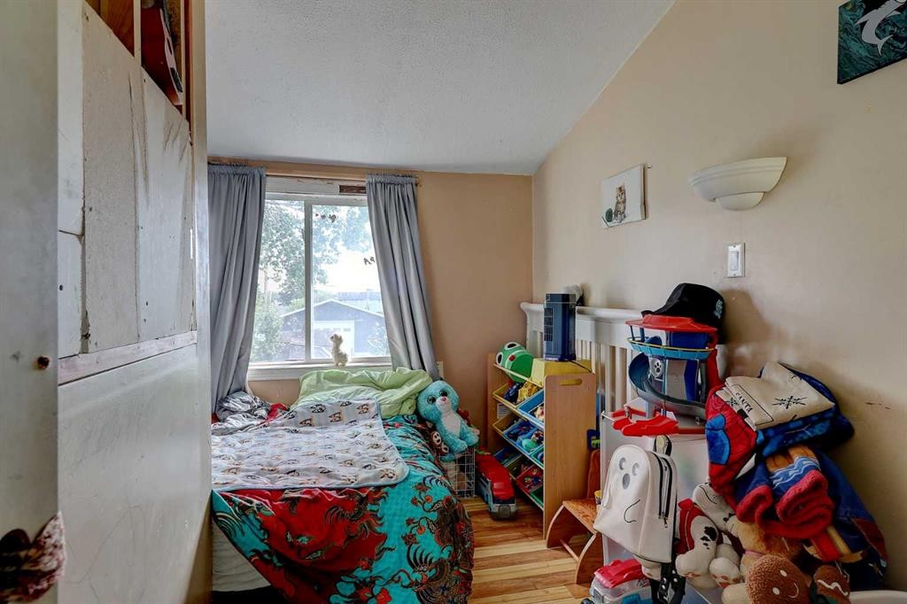 10009 99 Street, Sexsmith, AB - Indoor