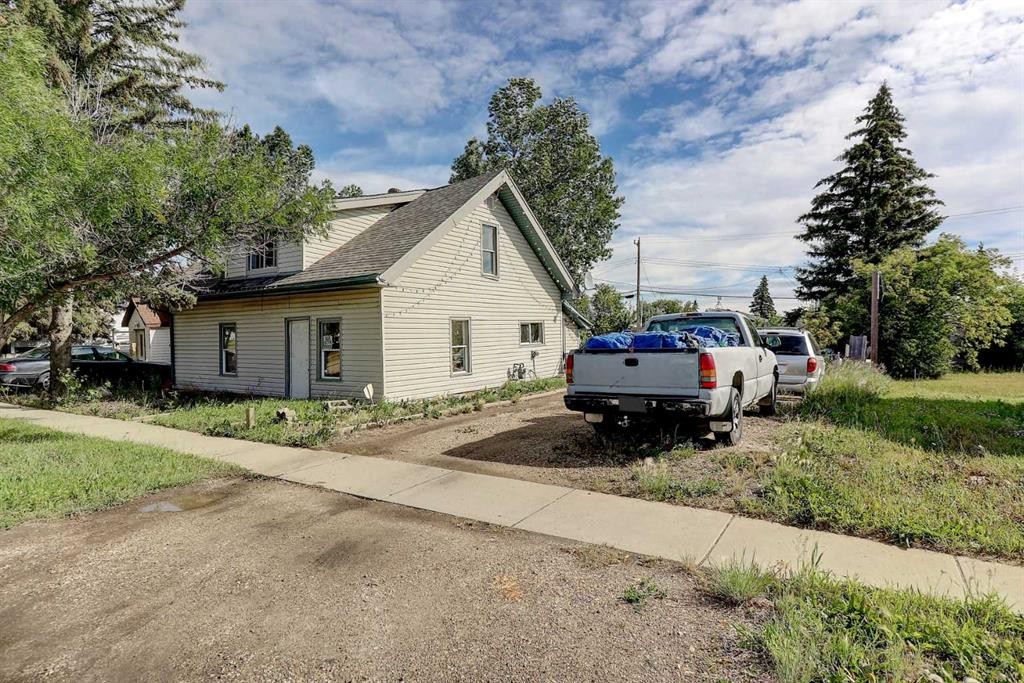 10009 99 Street, Sexsmith, AB - Outdoor