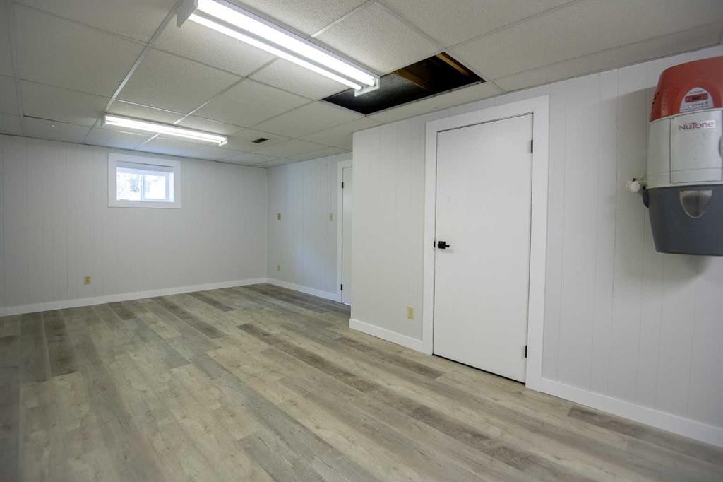 10105 102 Street, La Crete, AB - Indoor Photo Showing Basement