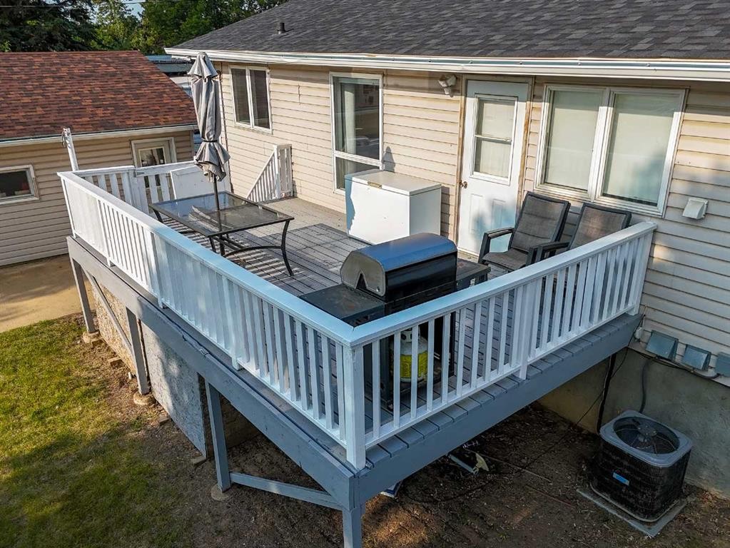 10105 102 Street, La Crete, AB - Outdoor With Deck Patio Veranda With Exterior