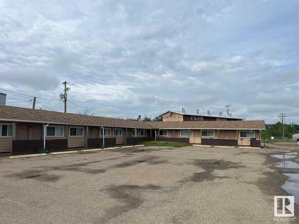 504 & 506 Main Street, Manning, AB