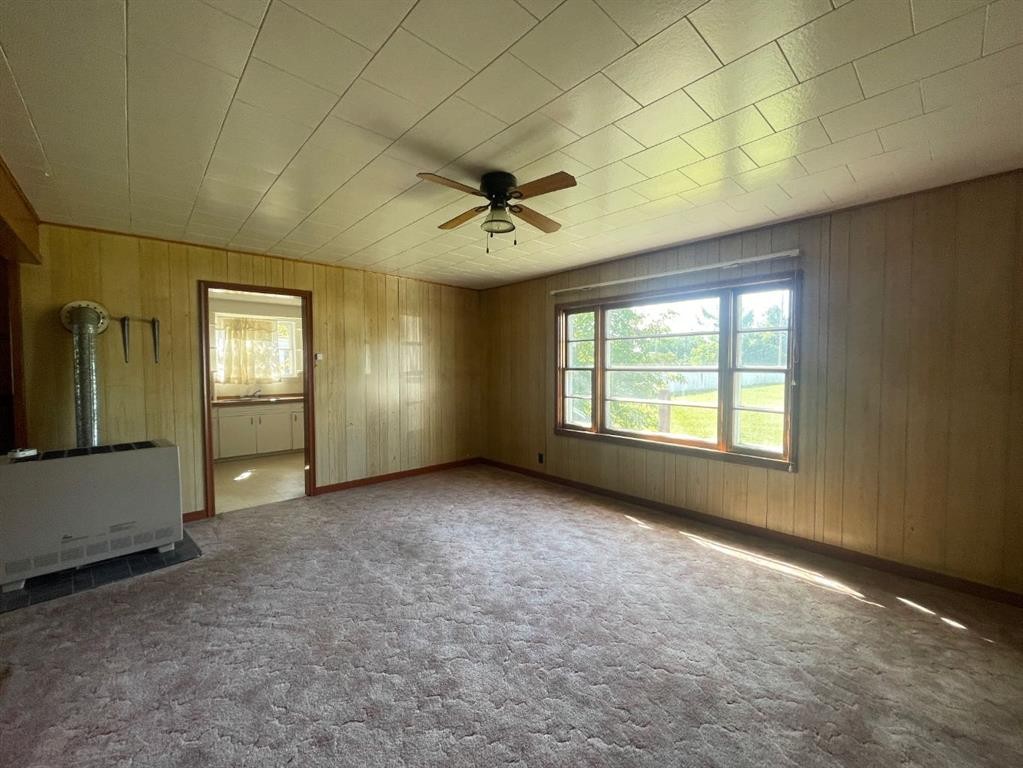 4829 56Th Avenue, High Prairie, AB - Indoor Photo Showing Other Room
