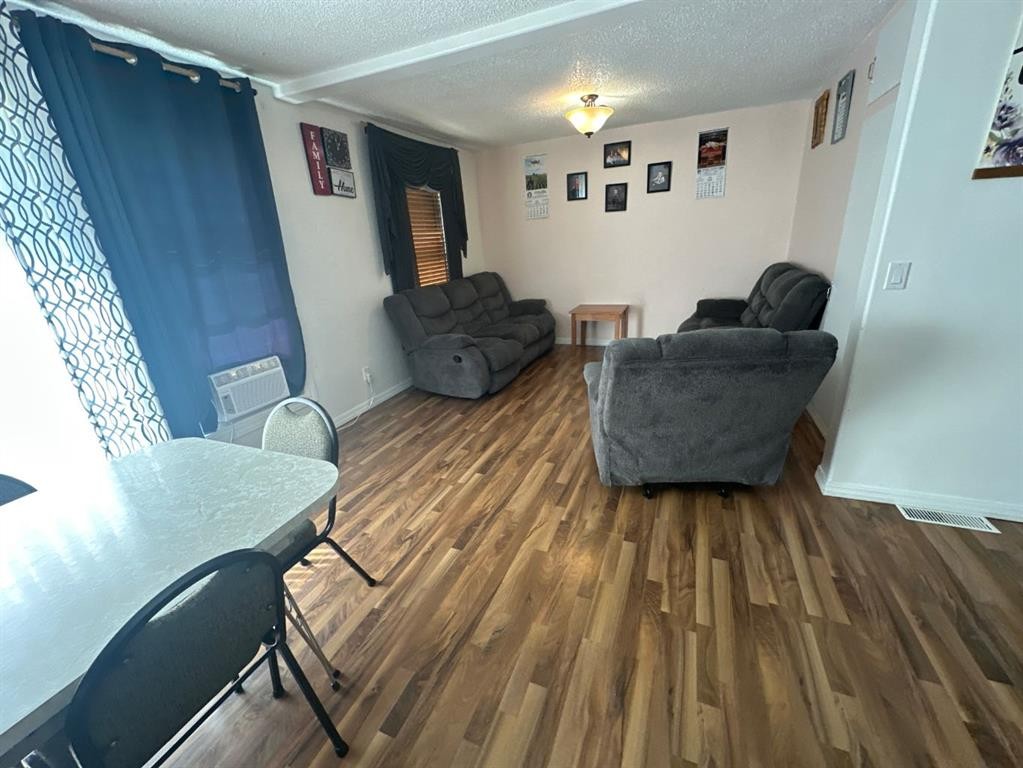 4718 49 Avenue, Grimshaw, AB - Indoor