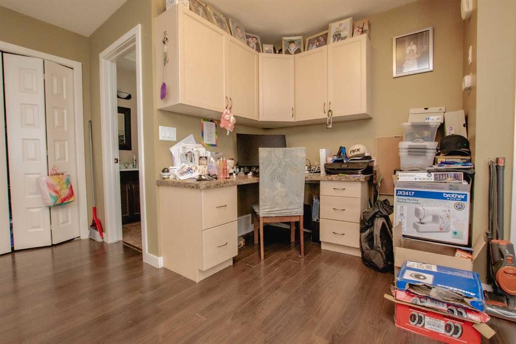 A&B-10028 104 Avenue, Grande Prairie, AB - Indoor