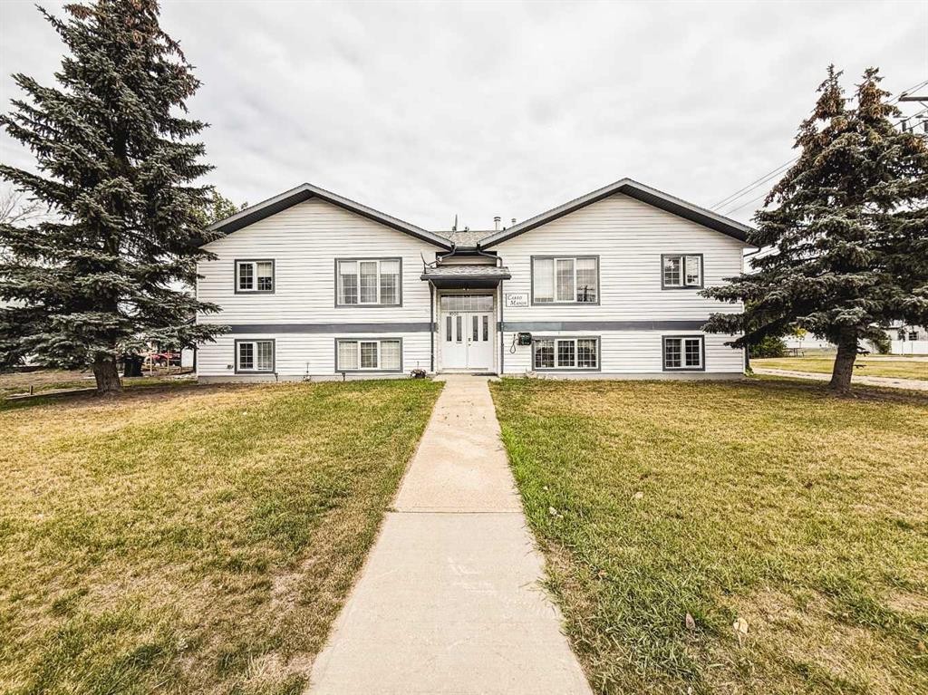 3-1006 3 Avenue, Beaverlodge, AB - Outdoor With Facade