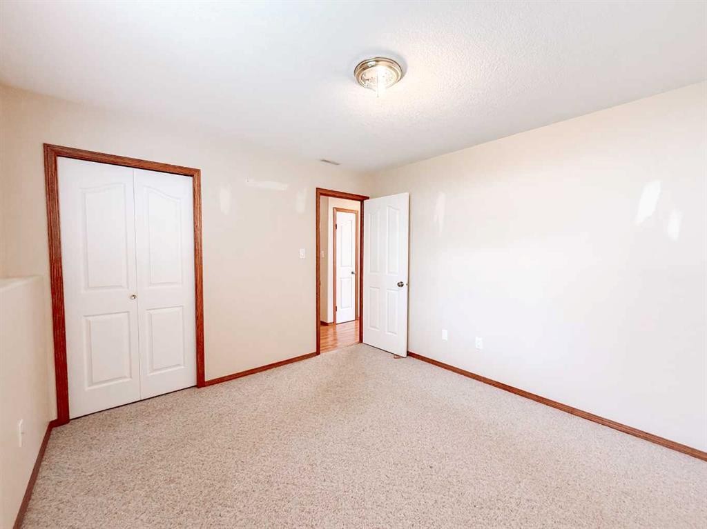 3-1006 3 Avenue, Beaverlodge, AB - Indoor Photo Showing Other Room