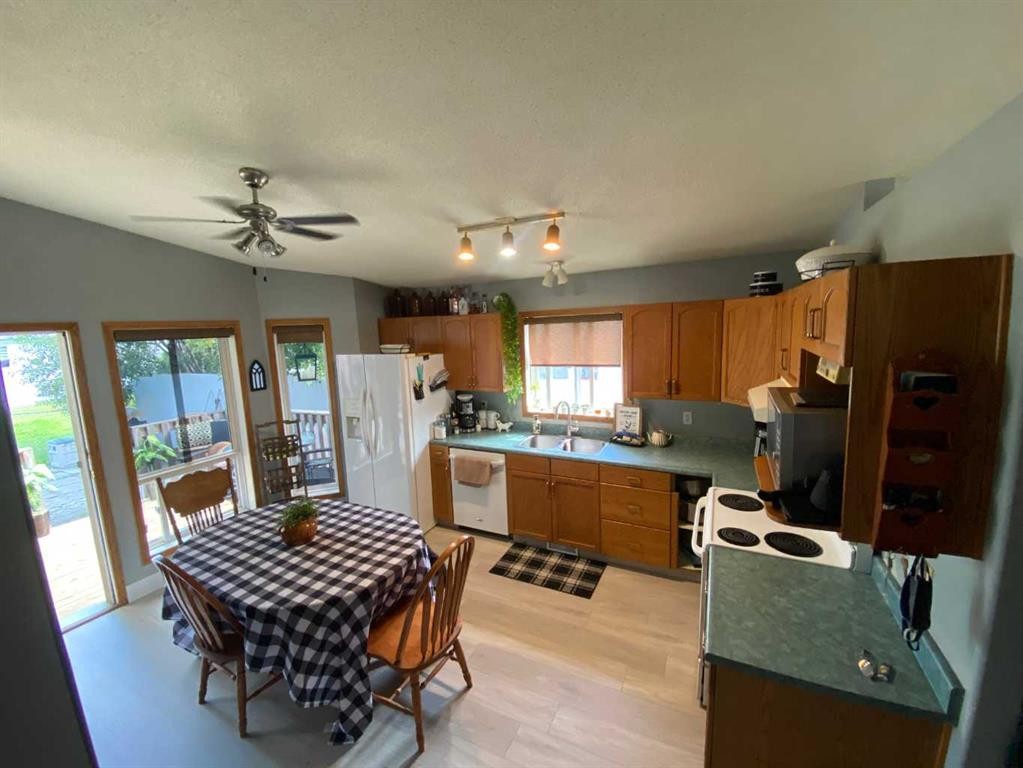 7607 Michealis Boulevard, Grande Prairie, AB - Indoor