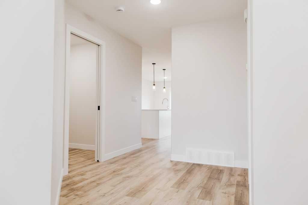 9560 114 Avenue, Clairmont, AB - Indoor Photo Showing Other Room