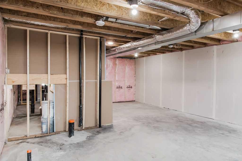 9560 114 Avenue, Clairmont, AB - Indoor Photo Showing Basement