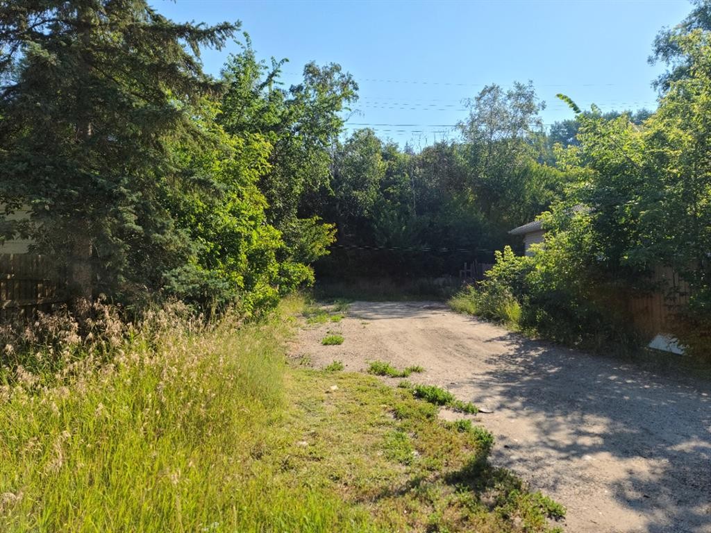 10821 101 Street, Peace River, AB