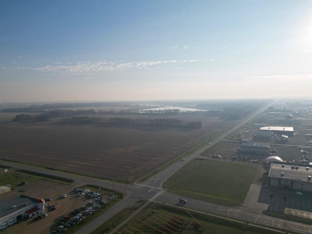 10101 109 Ave, La Crete, AB