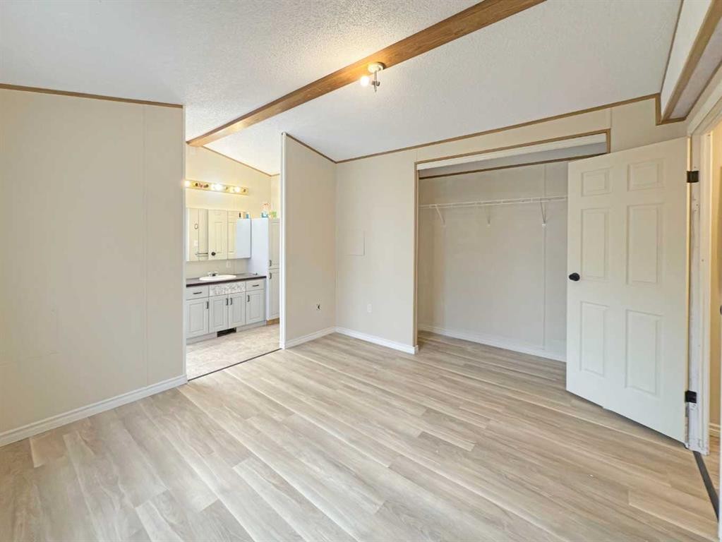 5206 52 Avenue, Valleyview, AB - Indoor Photo Showing Other Room
