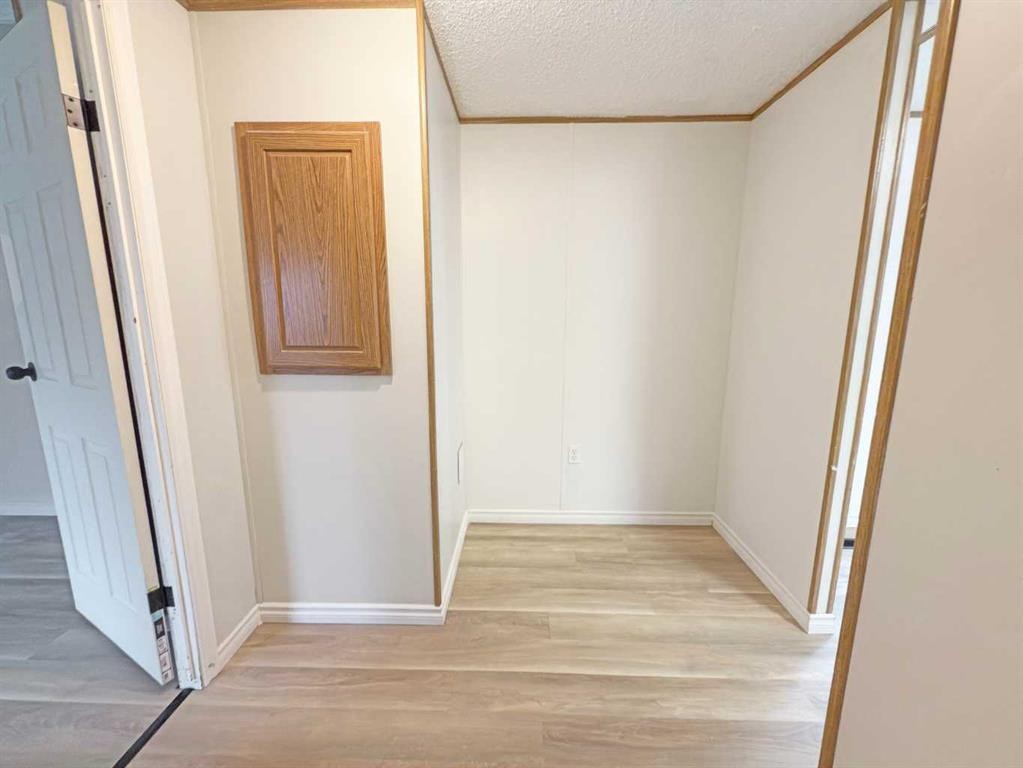 5206 52 Avenue, Valleyview, AB - Indoor Photo Showing Other Room