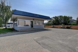 10001 104 Avenue Grande Prairie, AB T8V 1E5