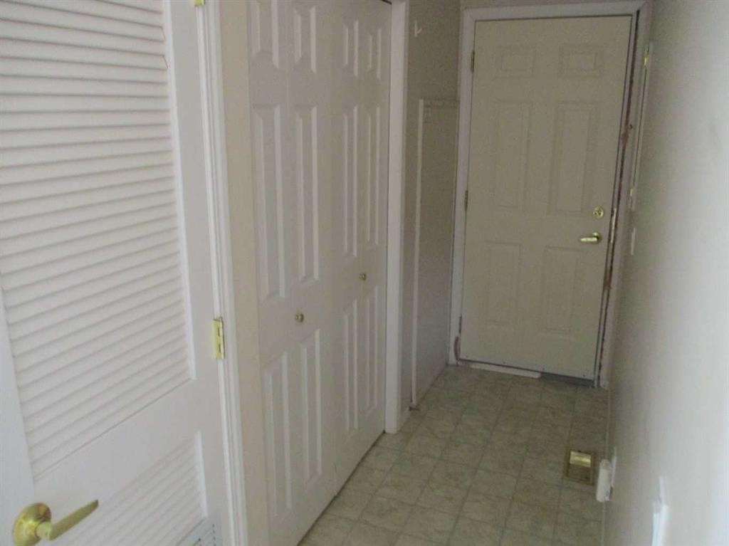 804 2Nd Street Nw, Manning, AB - Indoor Photo Showing Other Room