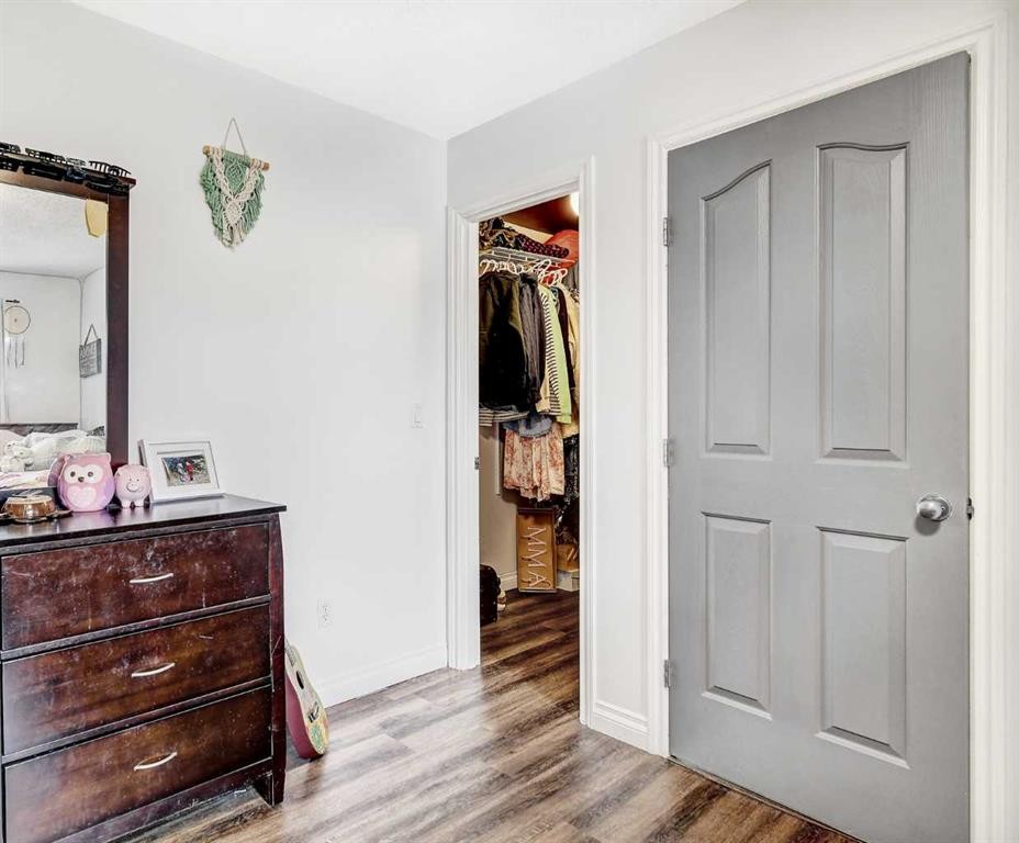 1101 Redlow Drive, Beaverlodge, AB - Indoor