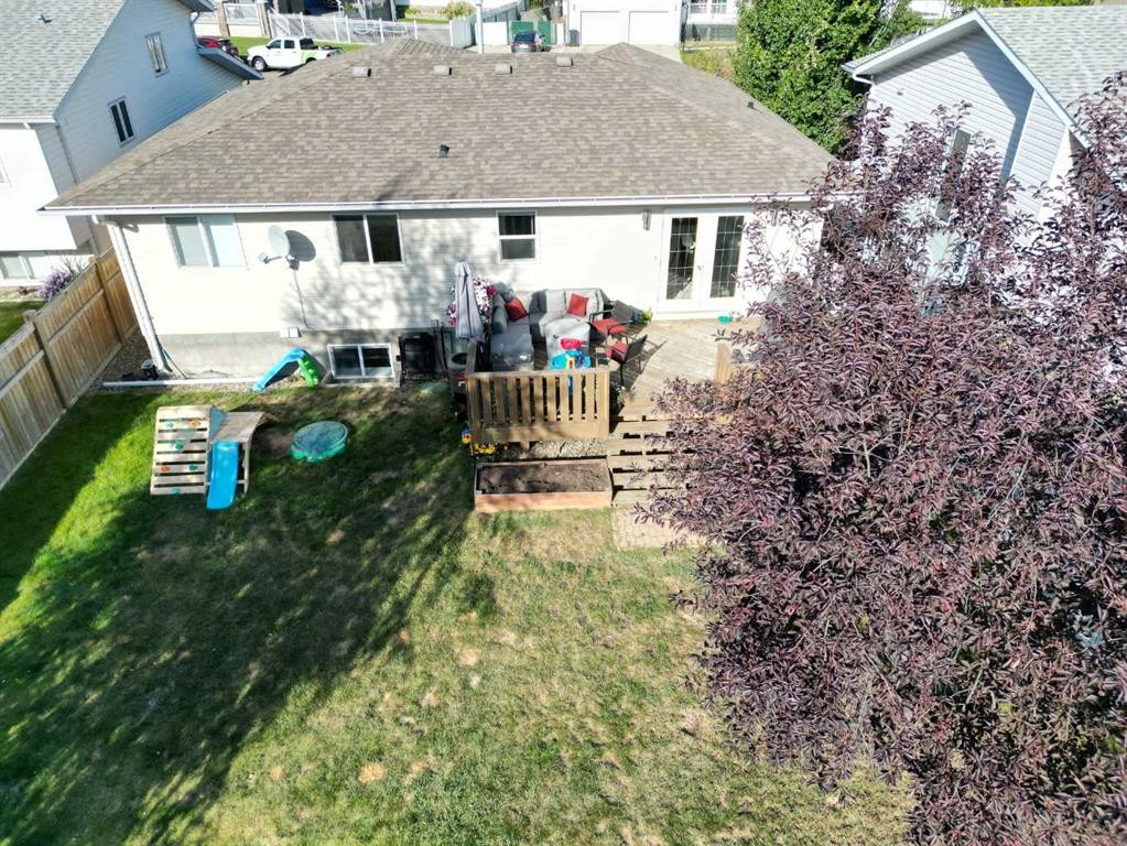 10413 83 Street, Peace River, AB - Outdoor