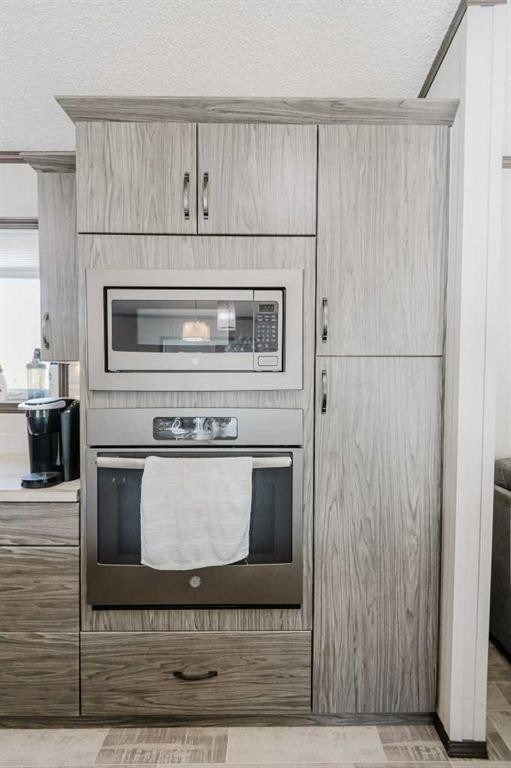 220 Riverdrive Lane, Rural Mackenzie County, AB - Indoor Photo Showing Kitchen
