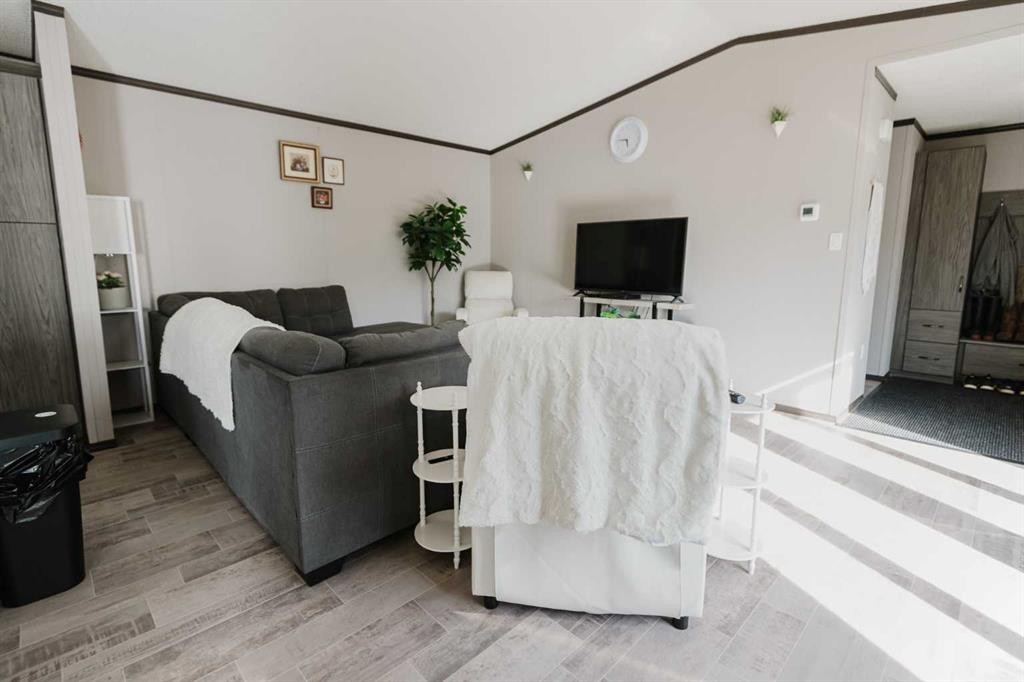 220 Riverdrive Lane, Rural Mackenzie County, AB - Indoor